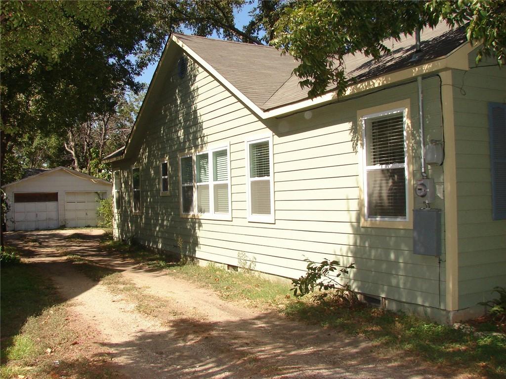 1003 East 38th Austin, Texas 78705