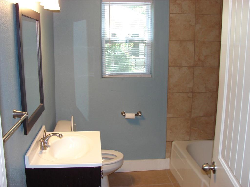 1003 East 38th Austin, Texas 78705