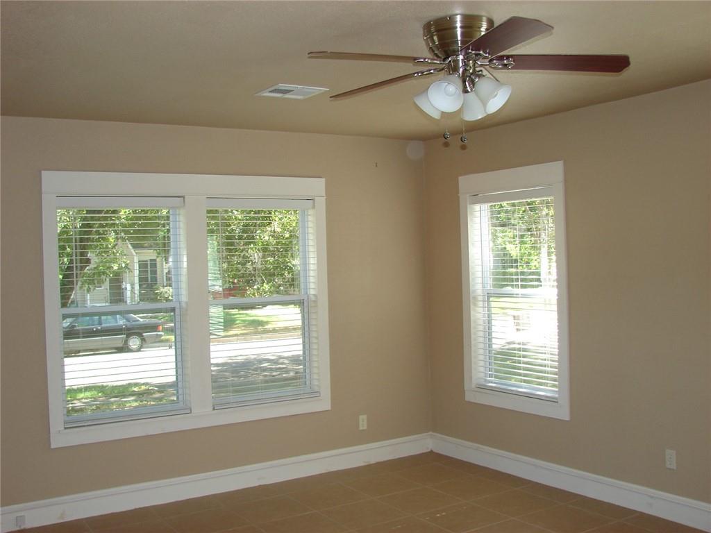 1003 East 38th Austin, Texas 78705