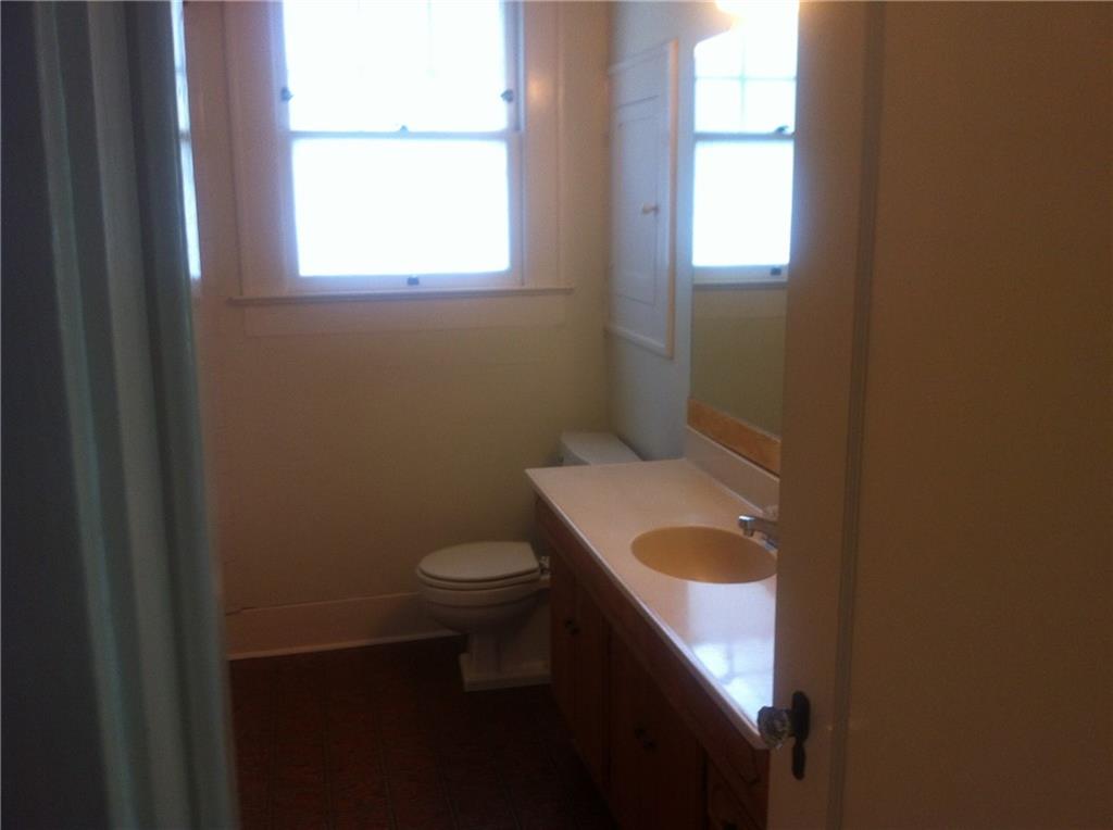 2842 Shoal Crest Ave Austin, Texas 78705