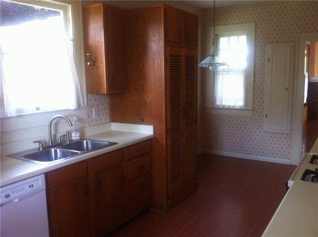2842 Shoal Crest Ave Austin, Texas 78705