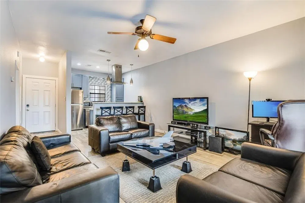 1908 San Antonio St #213 Austin, Texas 78705