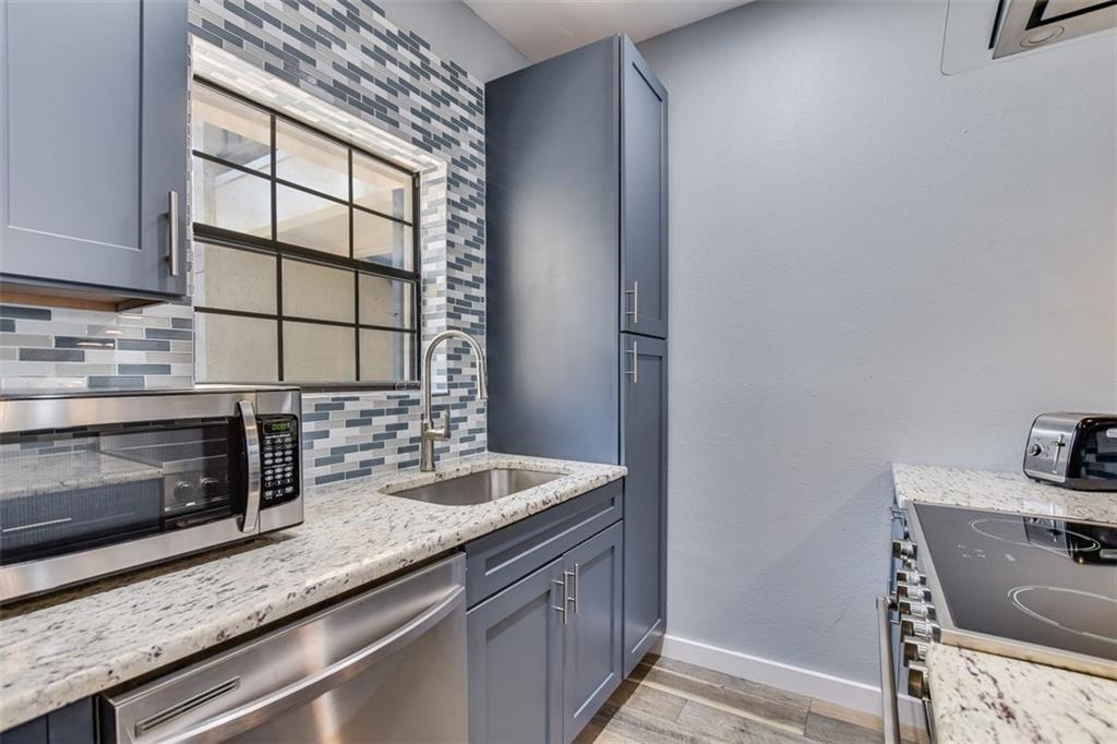 1908 San Antonio St #213 Austin, Texas 78705