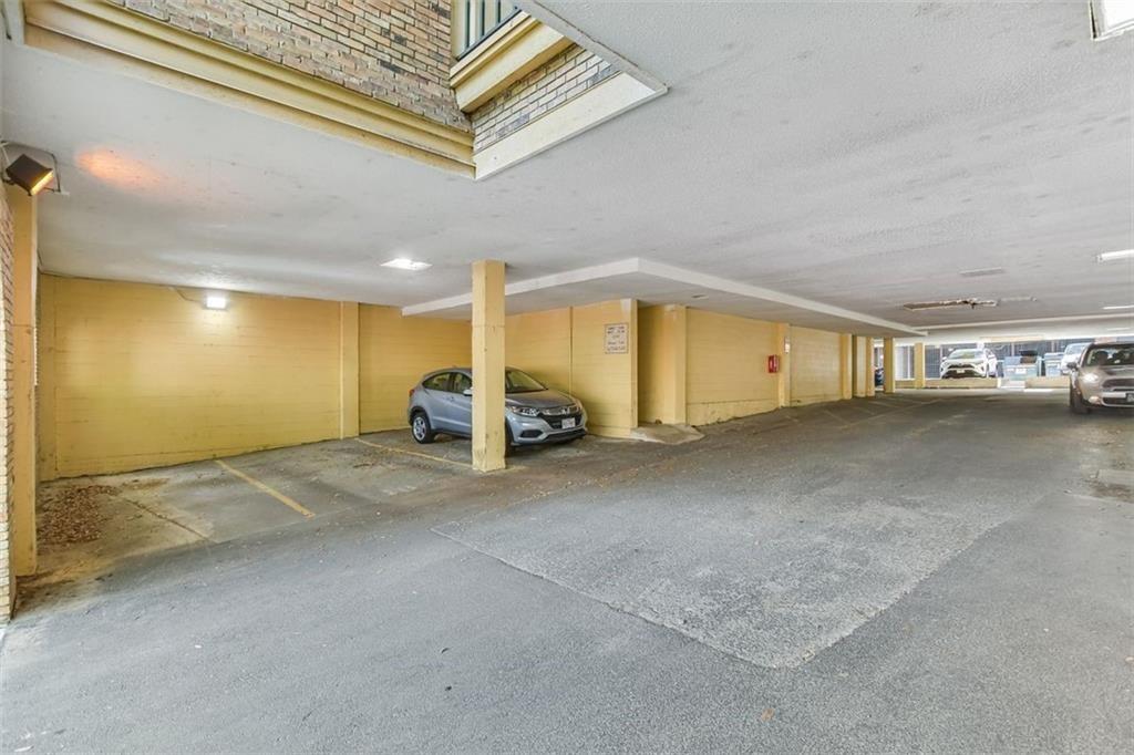 1908 San Antonio St #213 Austin, Texas 78705