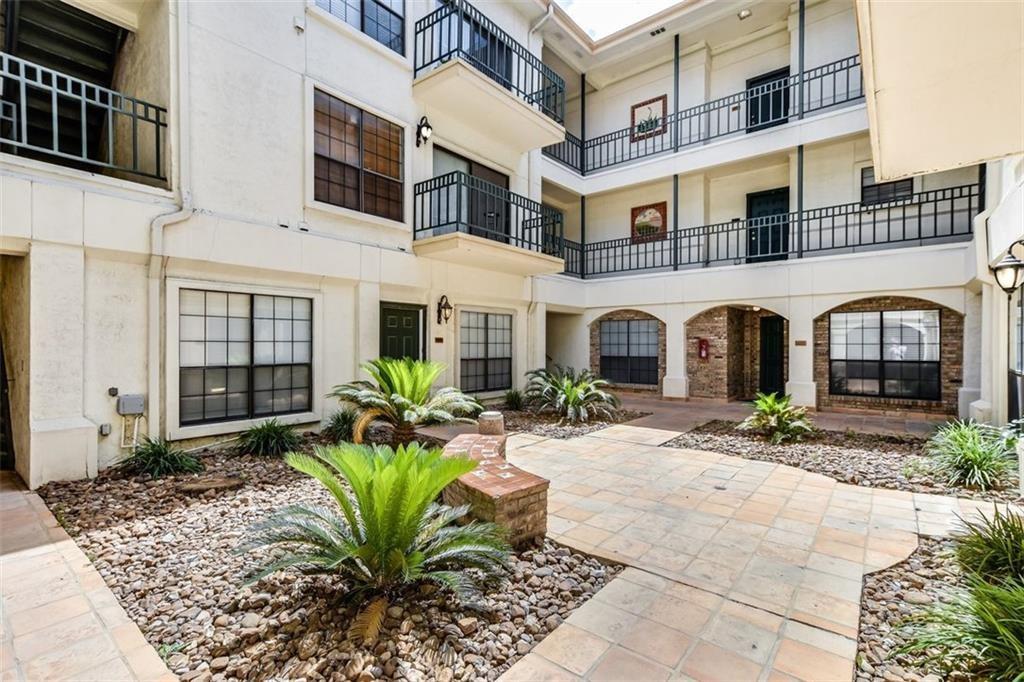 1908 San Antonio St #213 Austin, Texas 78705