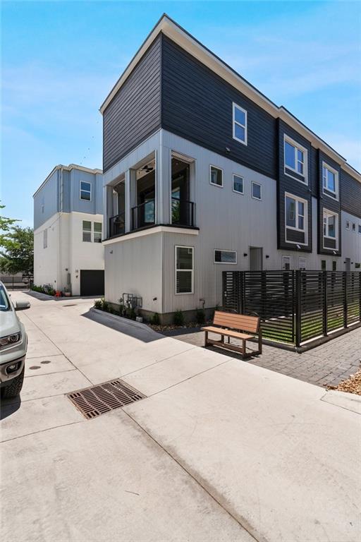3500 Harmon Ave #6 Austin, Texas 78705