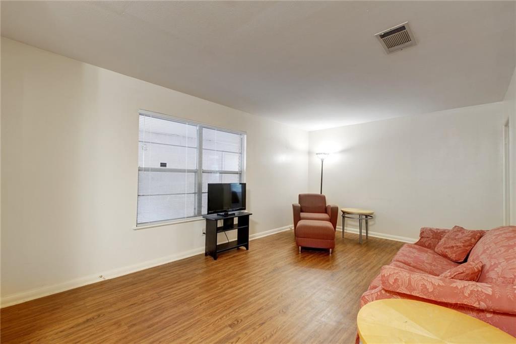 607 Bellevue Pl #B Austin, Texas 78705