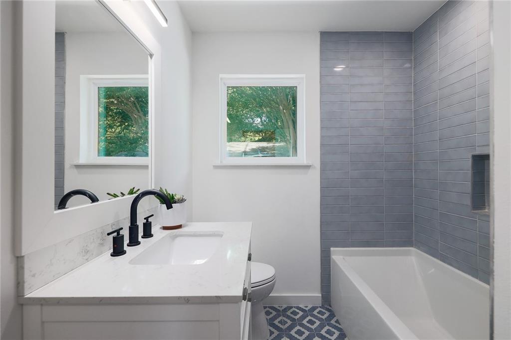 5005 Avenue F #A Austin, Texas 78751