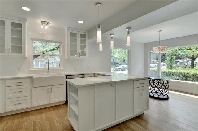 2914 Hampton Rd Austin, Texas 78705