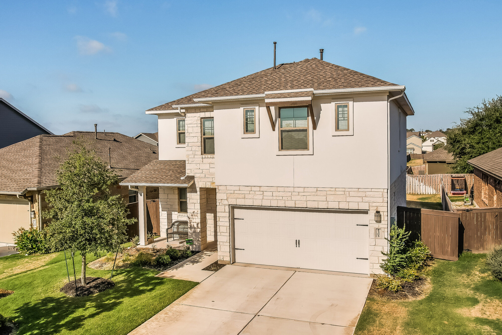 2305 Upchurch 