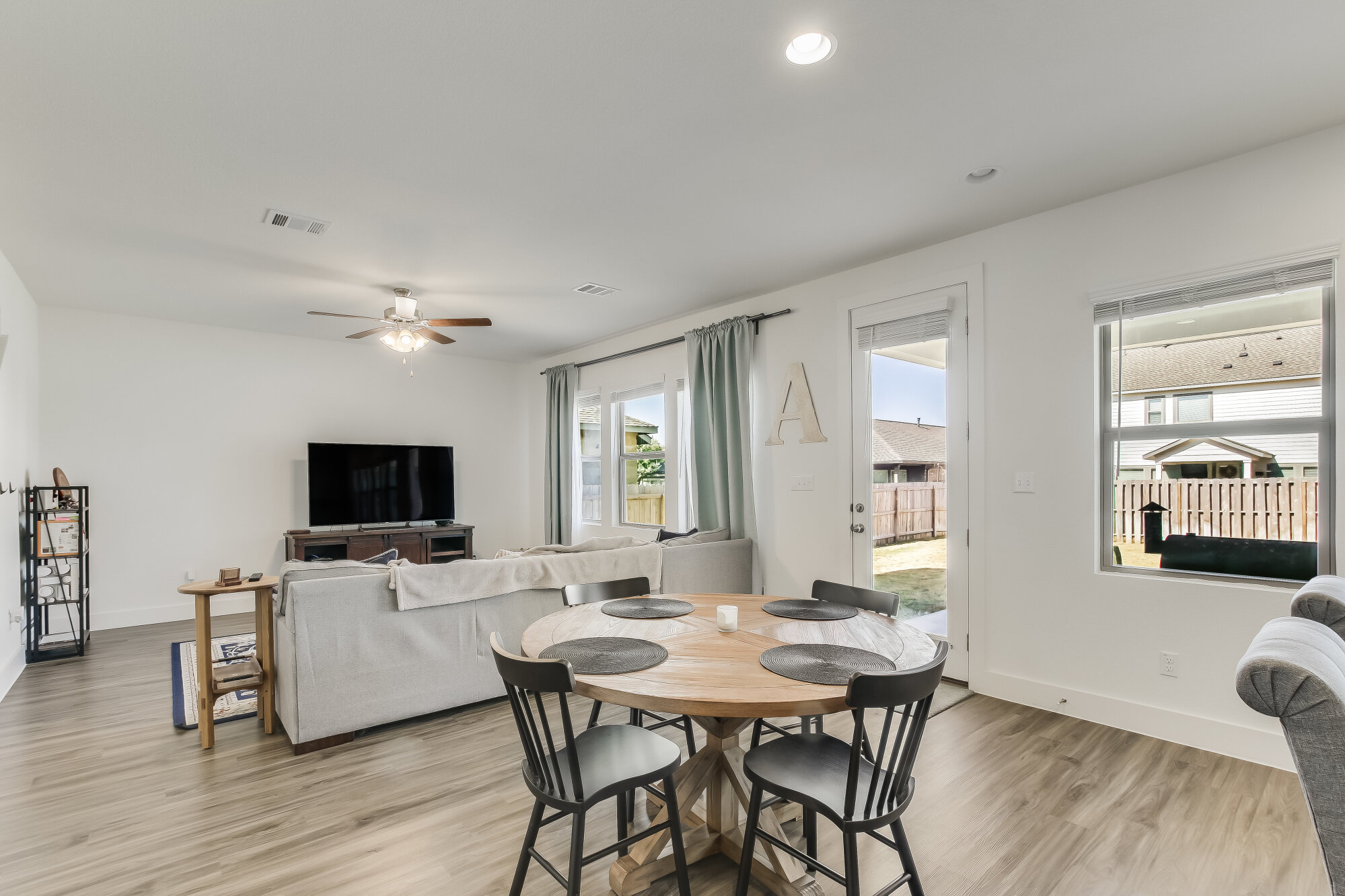2305 Upchurch  Leander, Tx 78641-4182