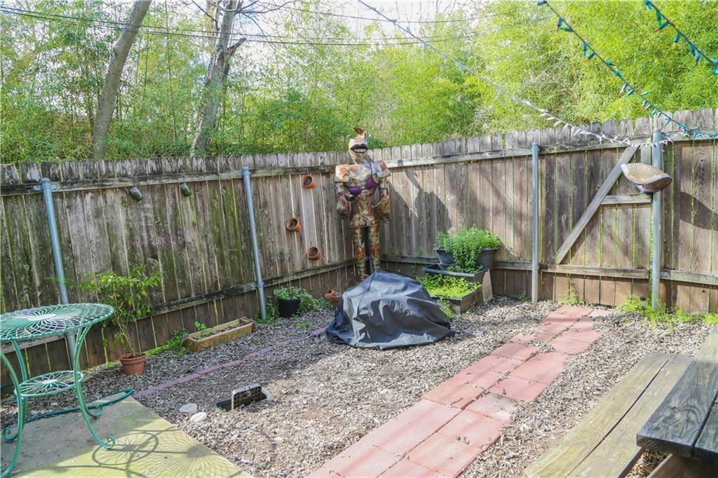 1708 E 17th St #A Austin, Texas 78702