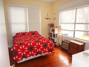 1805 Nueces Street Austin, TX 78705