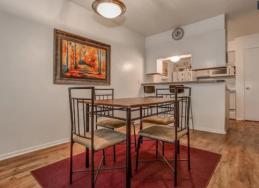 2704 Salado Street, Unit B1 AW Austin, TEXAS 78705