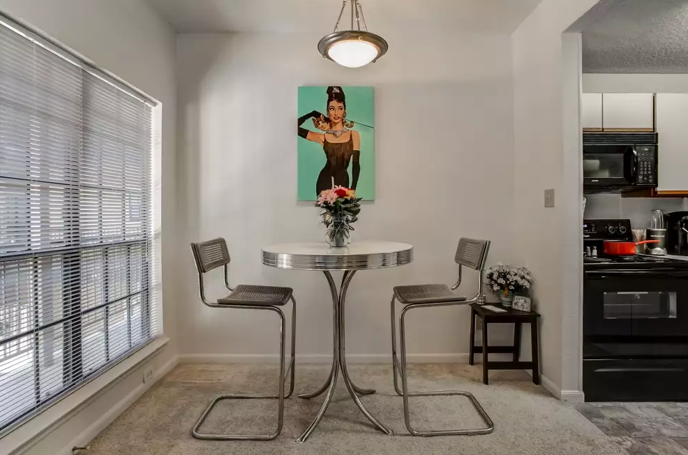 912 W, 22nd St, Unit B1 Austin, TEXAS 78705