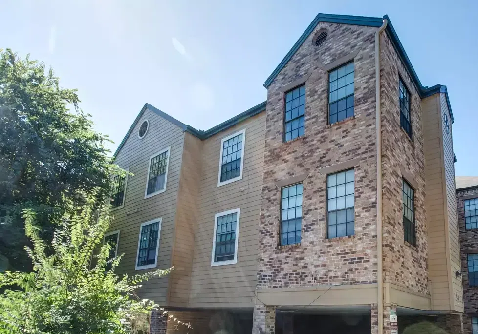 912 W. 22nd St, Unit B2 Austin, TEXAS 78705