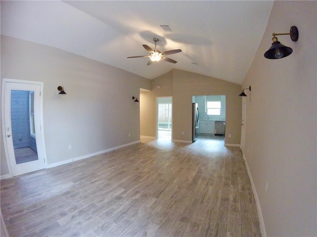 2003 Kirksey Dr #B  Austin, TX 78741