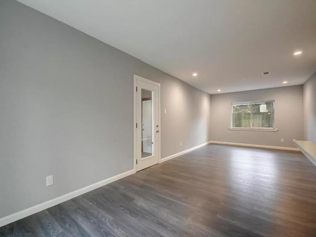 4702 Duval St #B Austin, Texas 78751