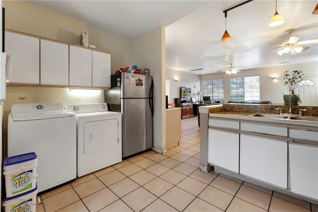 918 Keith Ln #B Austin, TX 78705