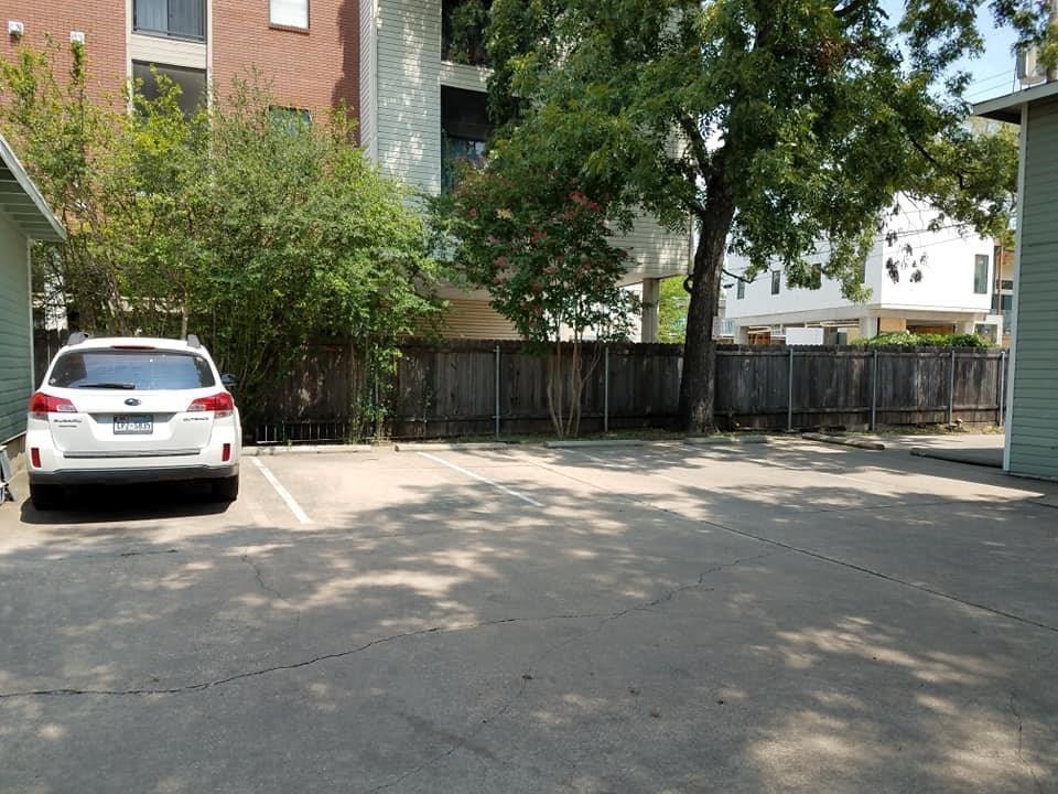 110 E 30th St #B Austin, TX 78705