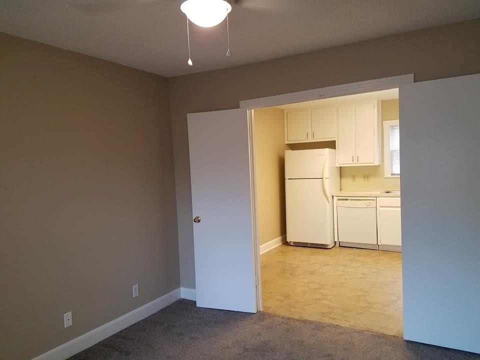110 E 30th St #B Austin, TX 78705