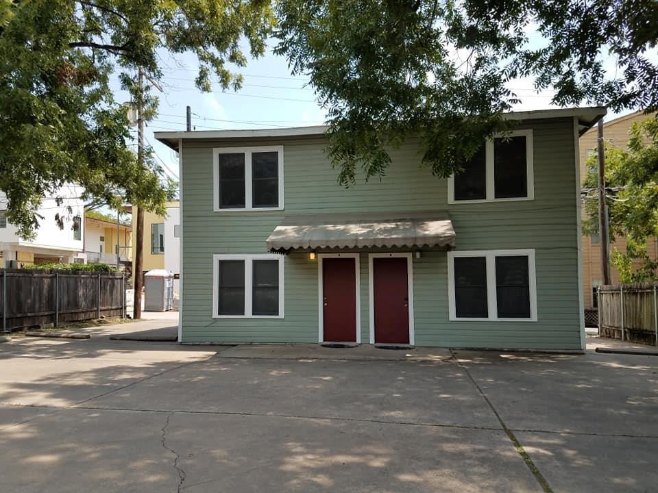 110 E 30th St #B Austin, TX 78705