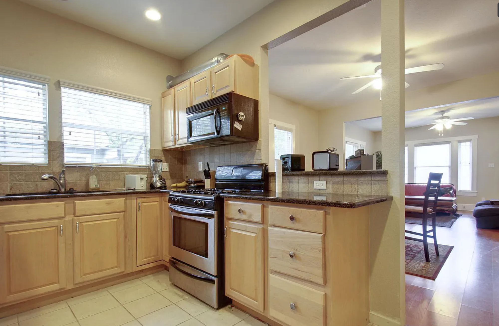 303 E 38th St Austin, TEXAS 78705
