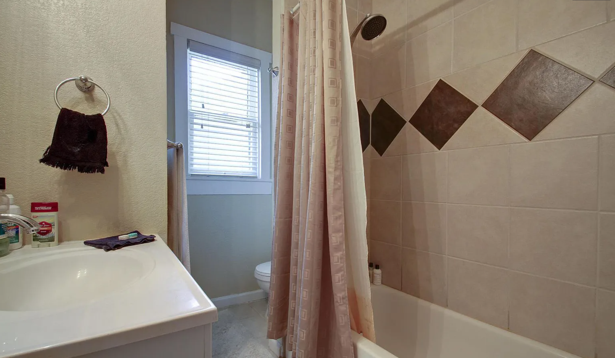 303 E 38th St Austin, TEXAS 78705