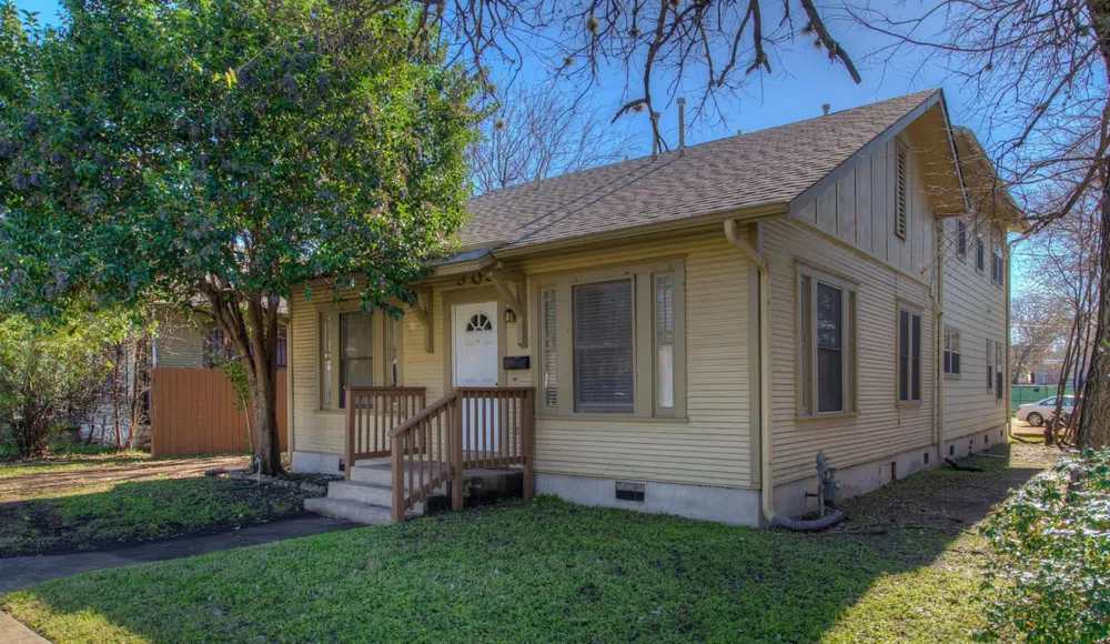 303 E 38th St Austin, TEXAS 78705