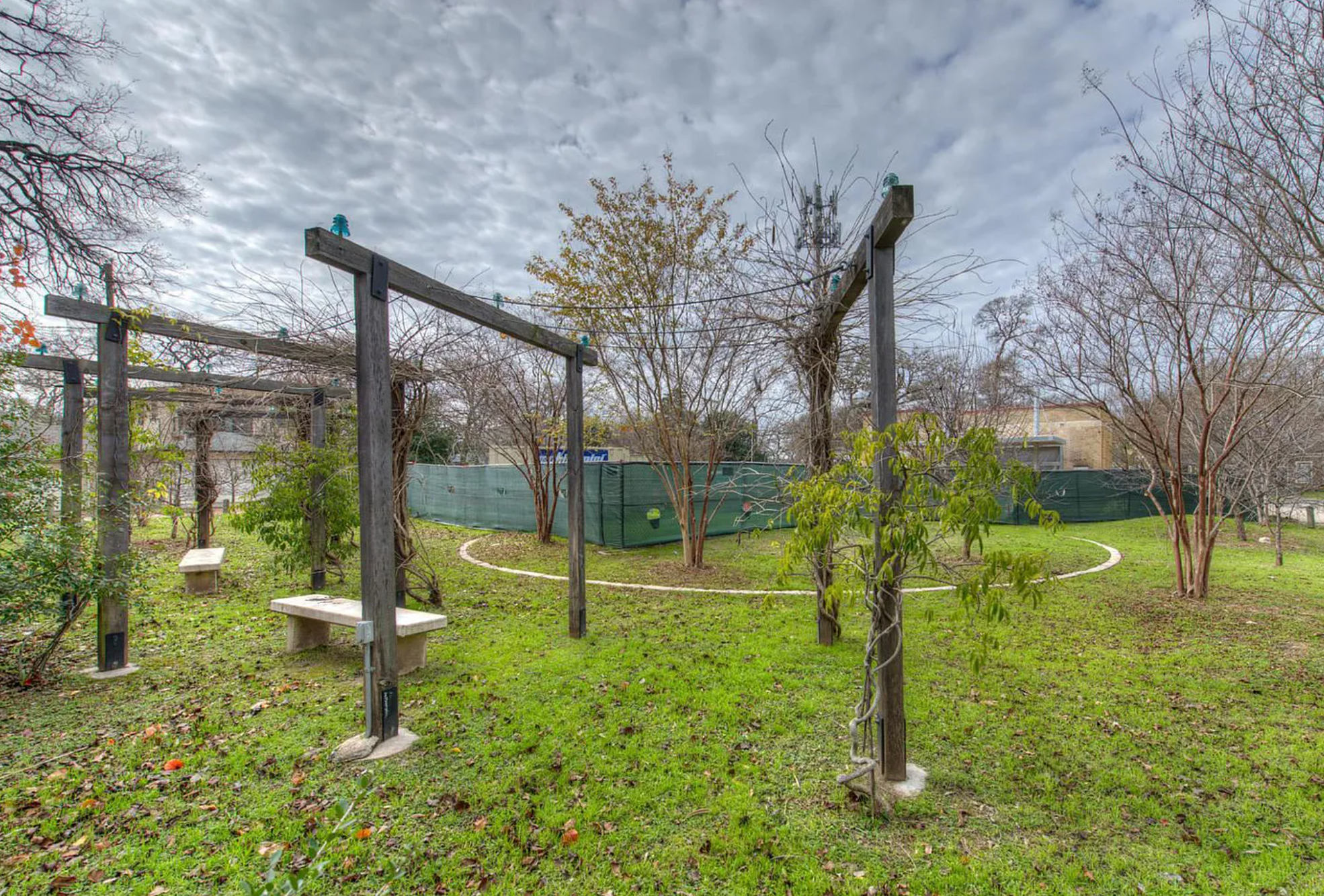303 E 38th St Austin, TEXAS 78705