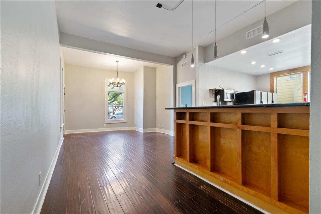 3210 Hampton Austin, Texas 78705