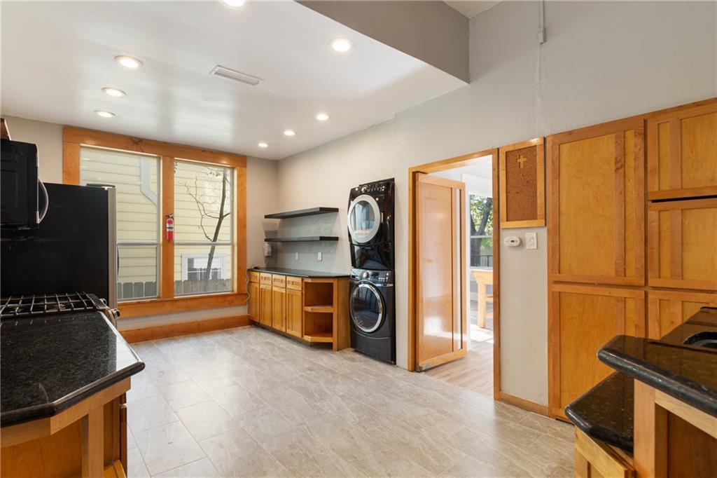 3210 Hampton Austin, Texas 78705