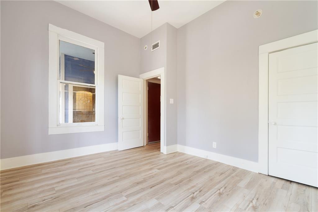 3210 Hampton Austin, Texas 78705
