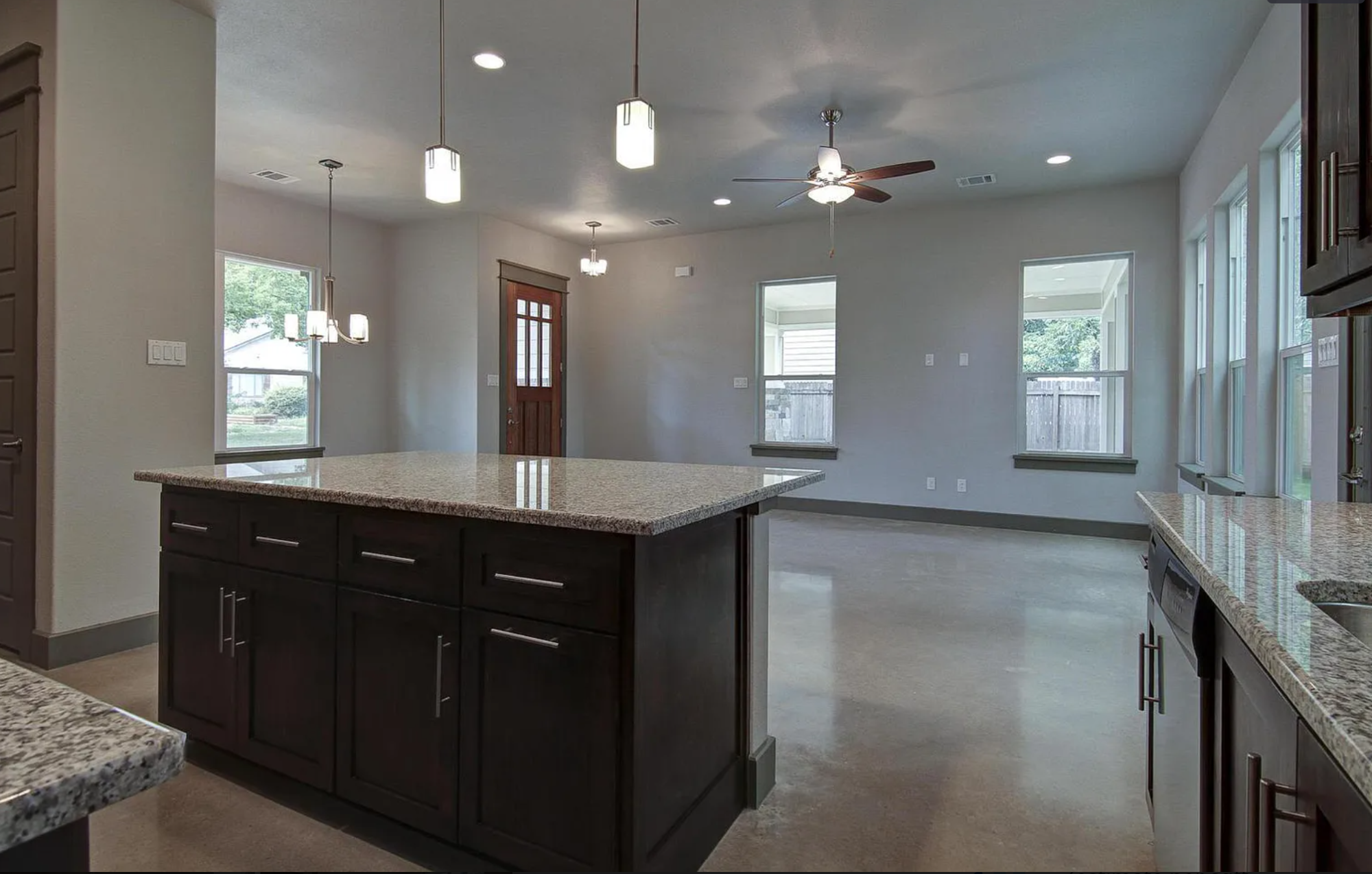 923 E 37th St Austin, TX 78705