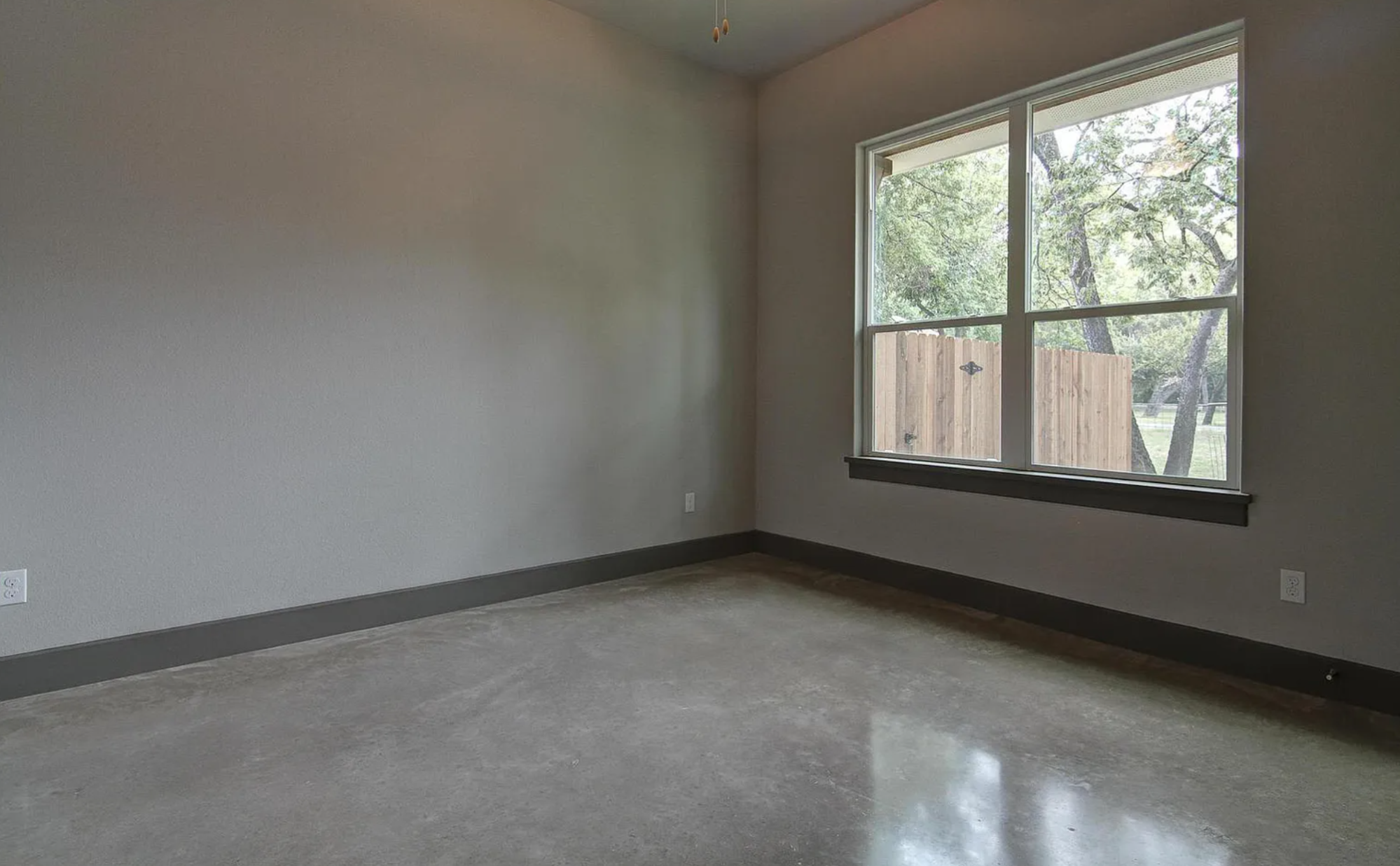 923 E 37th St Austin, TX 78705