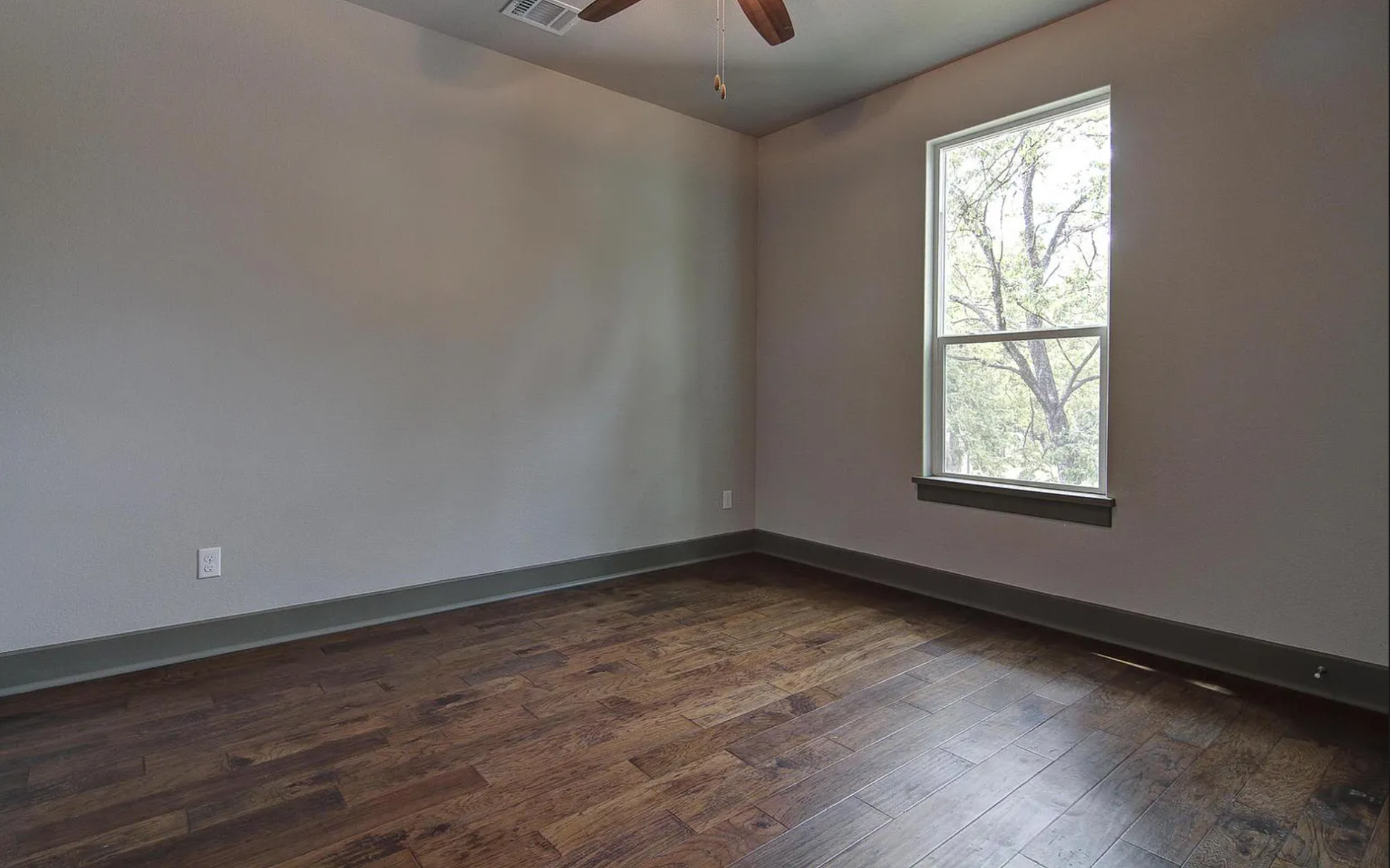 923 E 37th St Austin, TX 78705