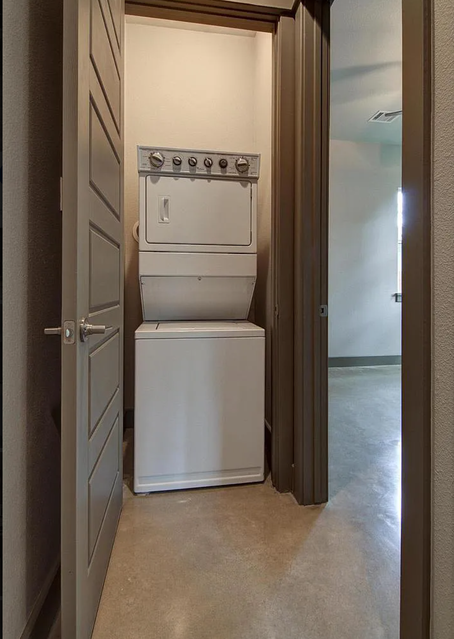 923 E 37th St Austin, TX 78705