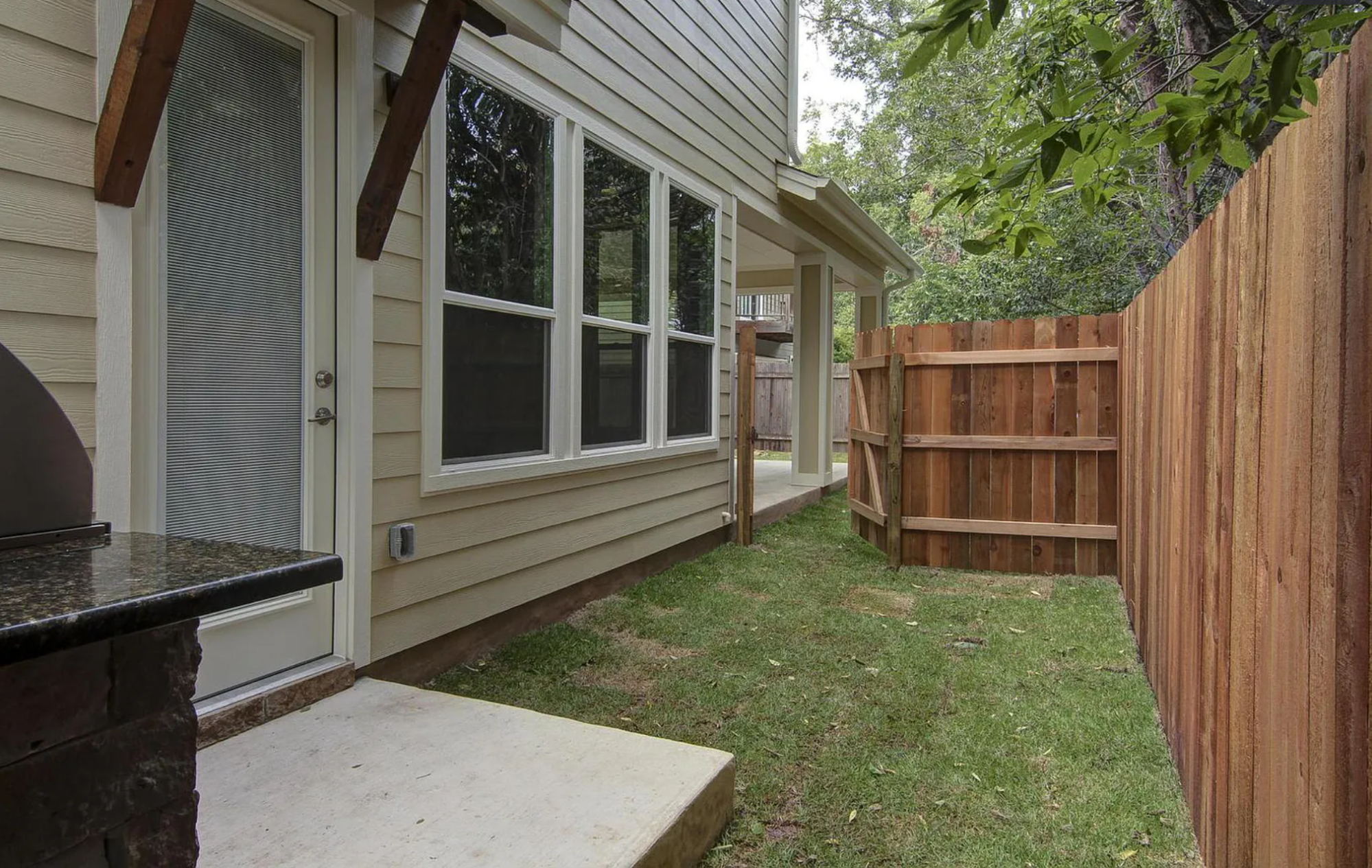 923 E 37th St Austin, TX 78705