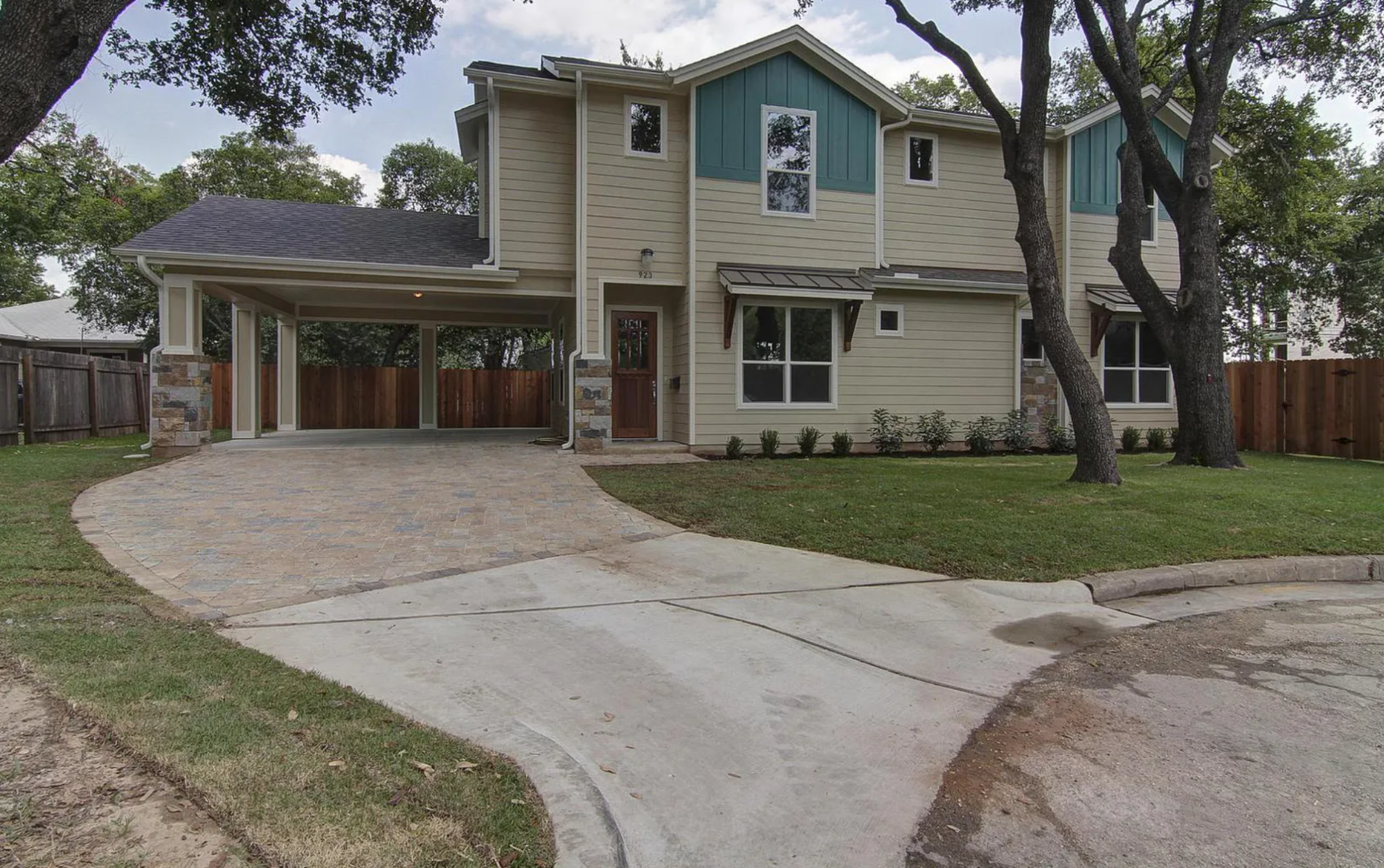 923 E 37th St Austin, TX 78705