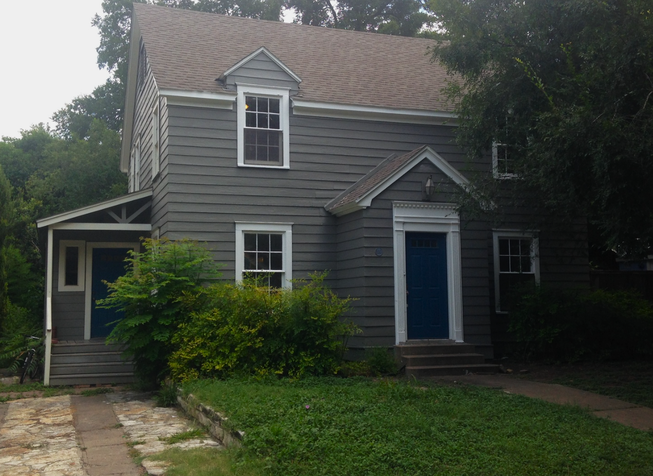 810 E 30th St Austin, TEXAS 78705