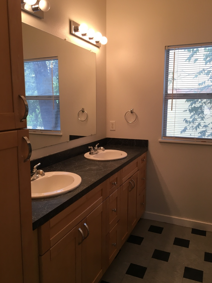 707 East 47th St Unit B Austin, TEXAS 78751