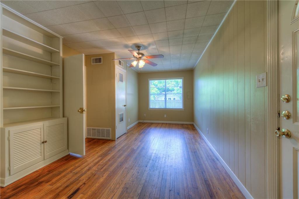 205 w 55th St Austin, TEXAS 78751