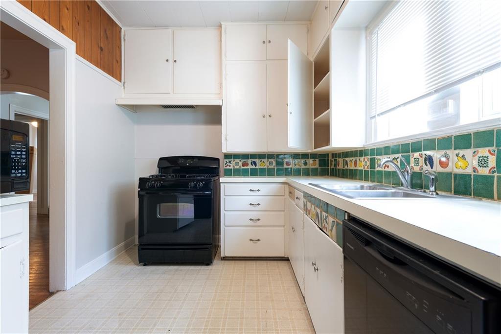 910 E 38th St Austin, TEXAS 78705