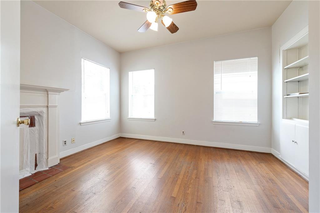 910 E 38th St Austin, TEXAS 78705