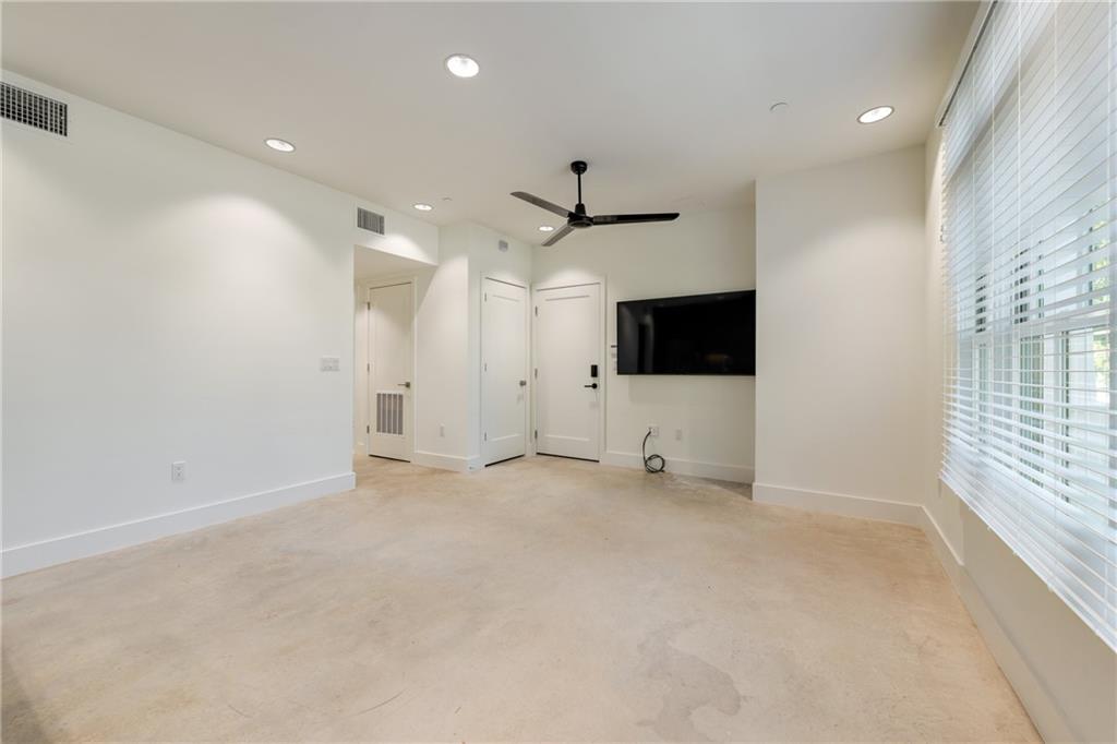 408 west 38st, Bldg 2, Apt 1 Austin, TEXAS 78751