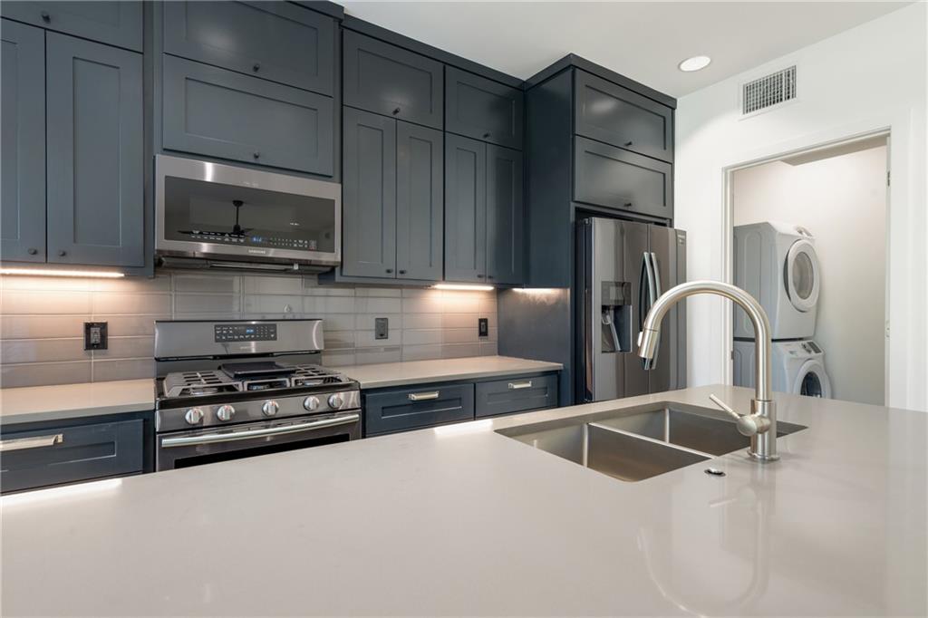 408 west 38st, Bldg 2, Apt 1 Austin, TEXAS 78751