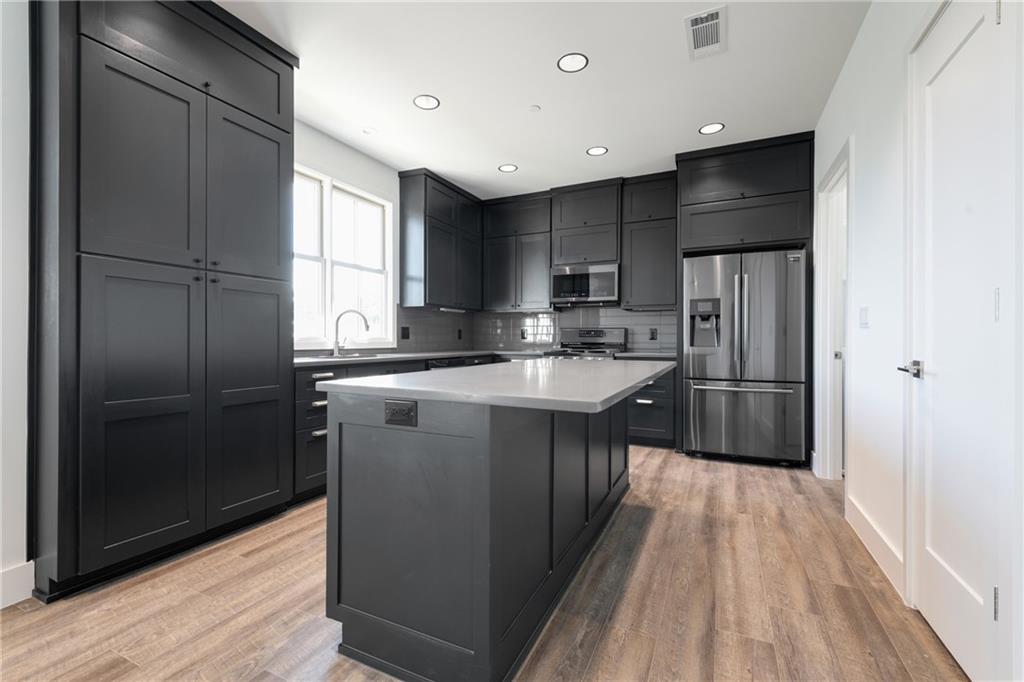 408 w 38st, Bldg 4, Apt 2 Austin, TX 78751