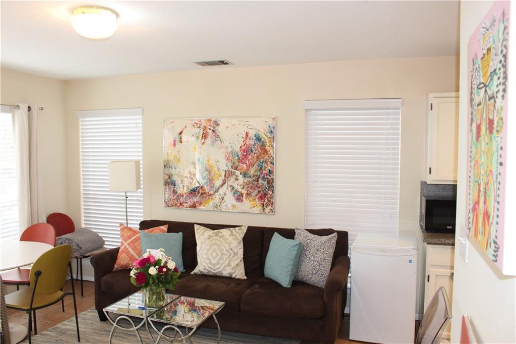 4521 Avenue F Unit B Austin, Texas 78751