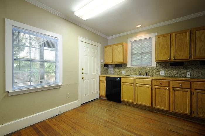 705 E 32nd Austin, Texas 78705