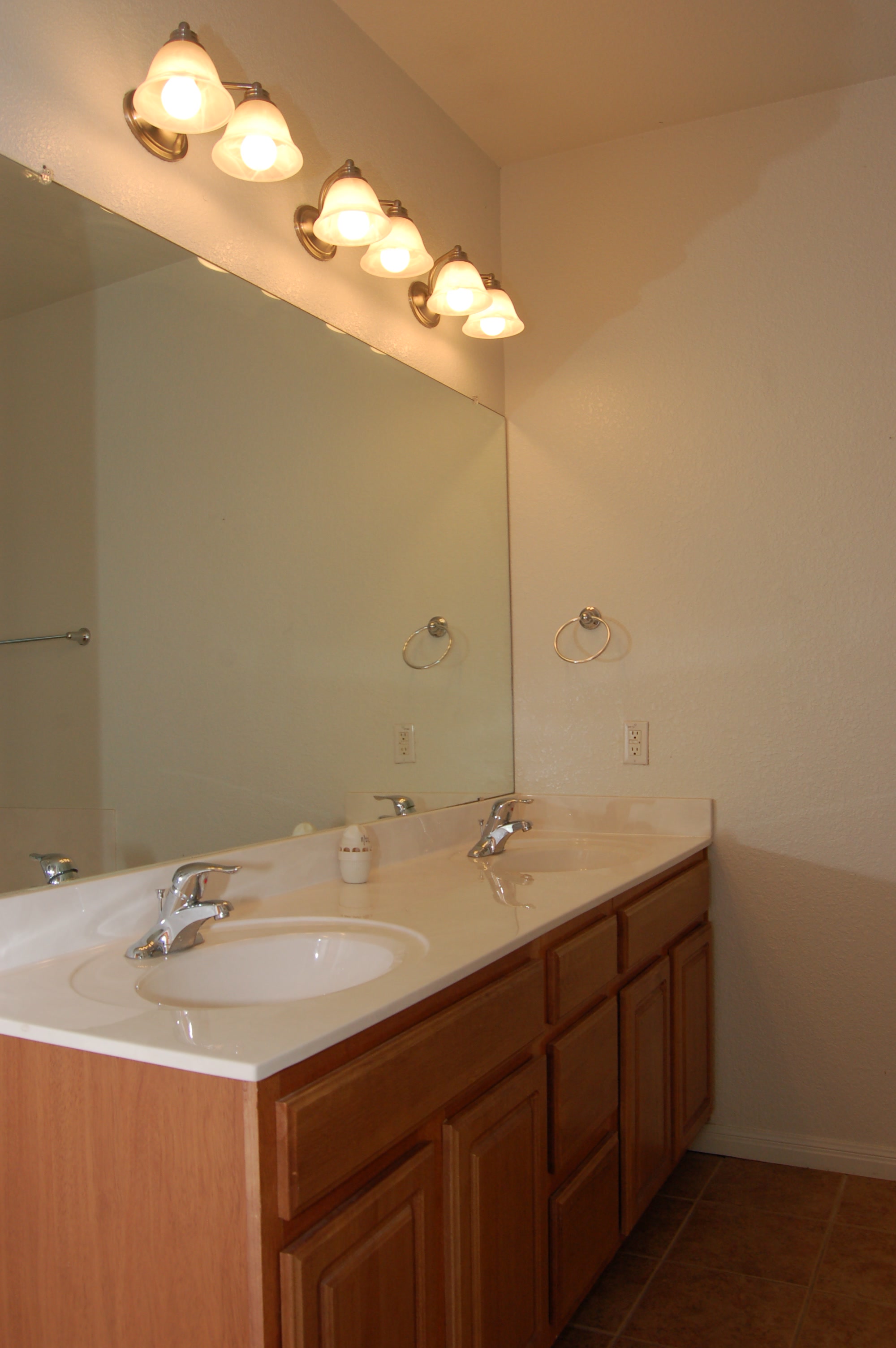401 Nelray A Austin, Texas 78751